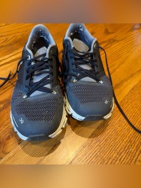 On Running Running Lightweight Black Athletic Shoes 7.5